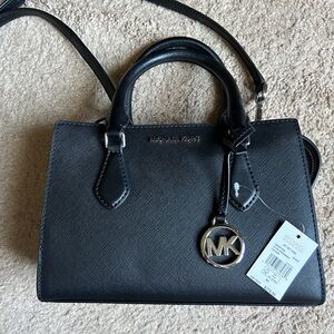 Michaels Kors Black Saffiano Leather Jet Set Crossbody with Silver Hardware